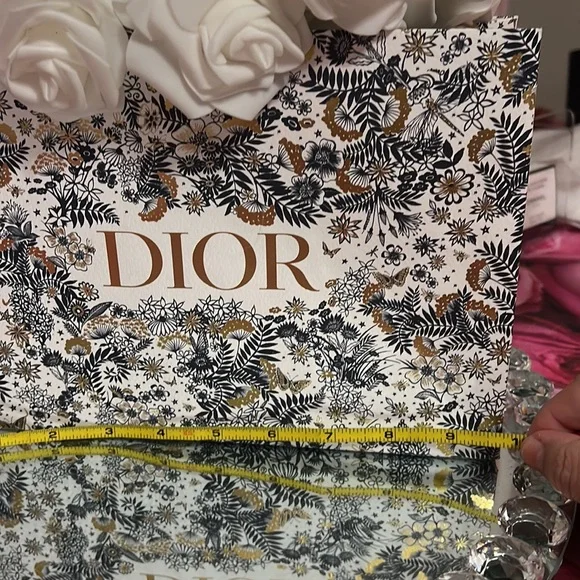 GlammitCreations Arrangement with Real Dior Bag - Remote - Picture 5 of 12